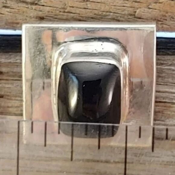 Vintage Sterling Onyx Square Post Earrings - Picture 5 of 6